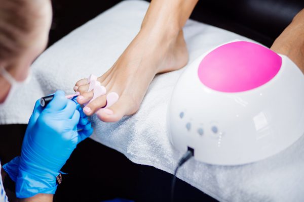 Curso técnico en manicura y pedicura academia Isakova en barcelona